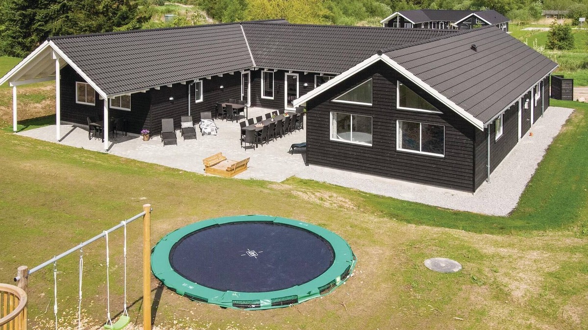 Fjellerup House | Amazing home in Glesborg with sauna