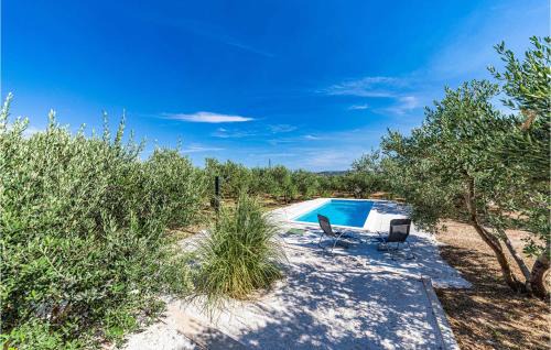 Plano House | Amazing Home In Kastel Stafilic