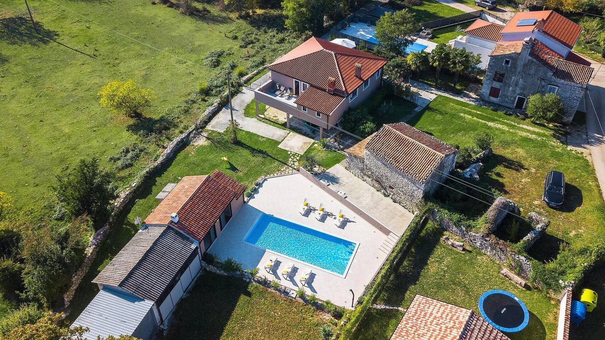 Krsan House | Amazing home in Krsan