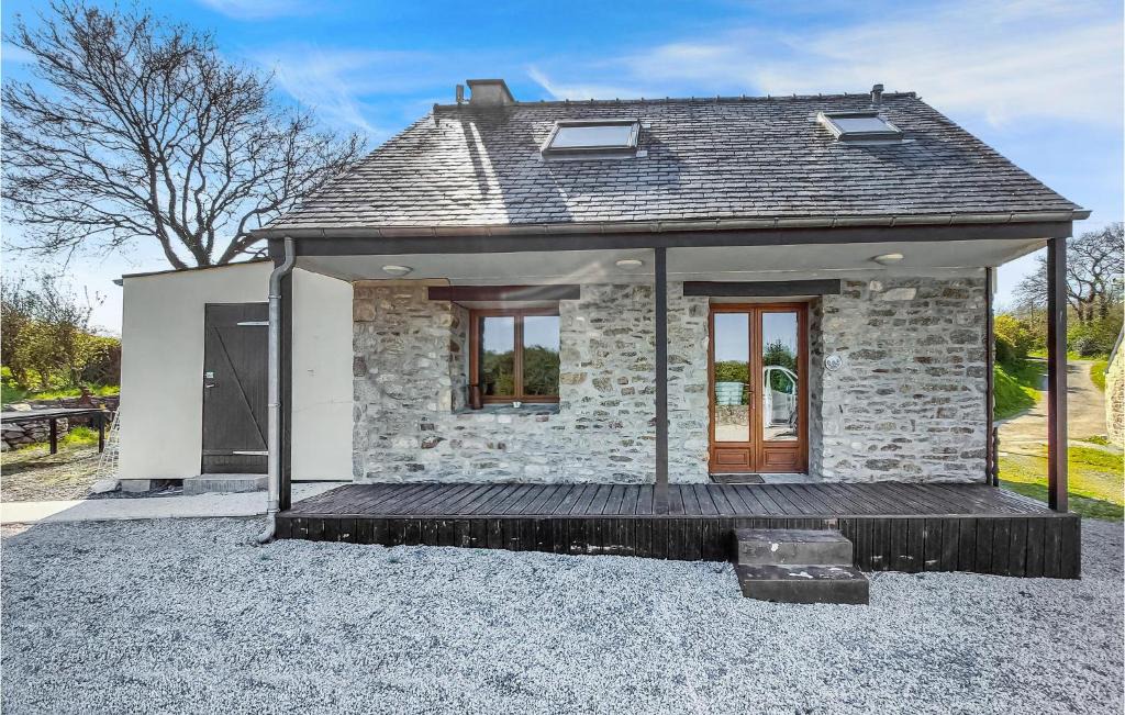 Lanneanou House | Amazing Home In Lannéanou With Wifi