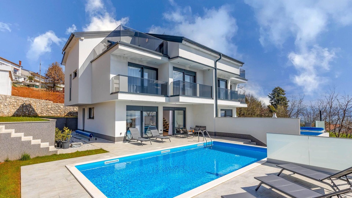 Lovran House | Amazing home in Lovran with sauna