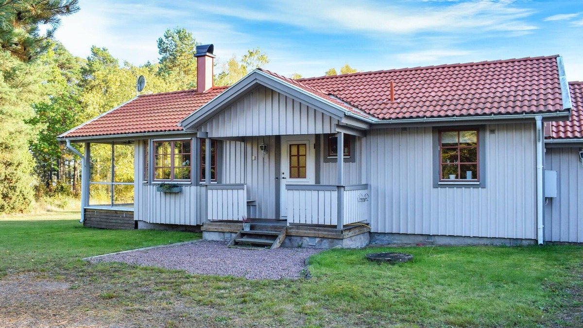 Monsteras House | Amazing home in Mönsterås with kitchen