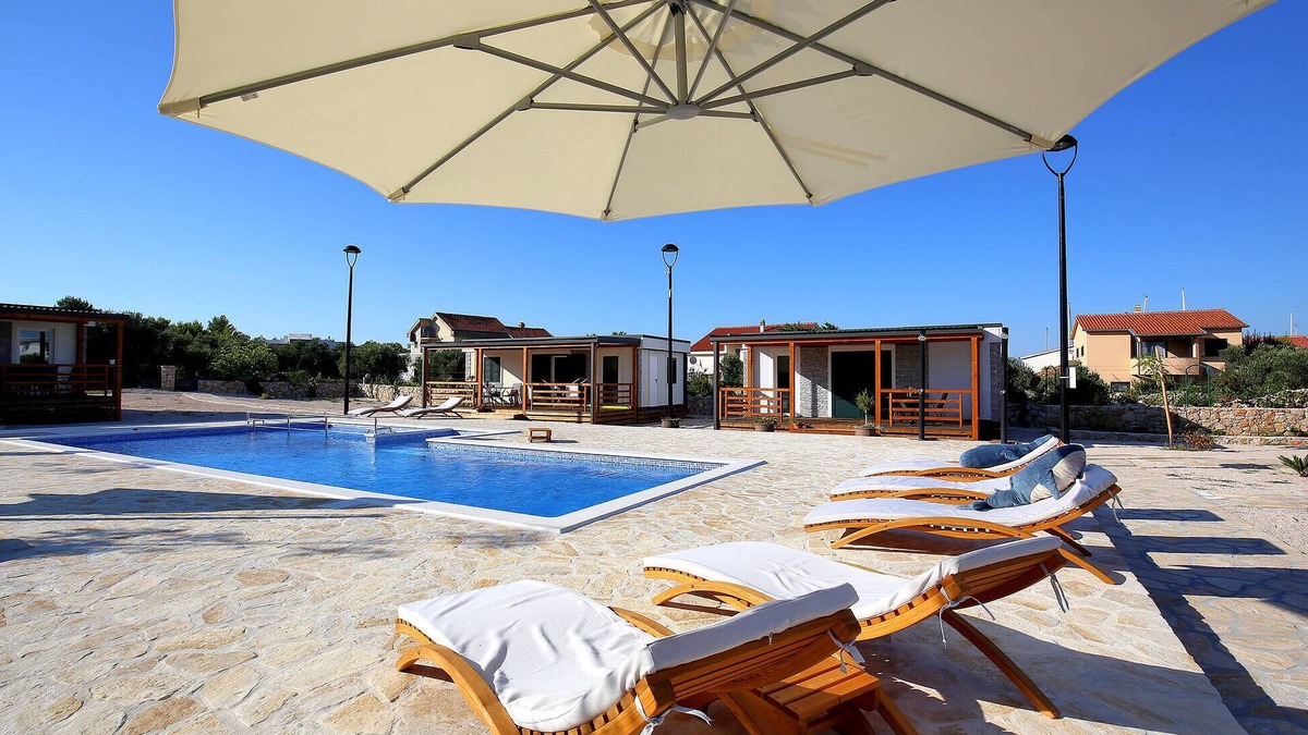 Murter House | Amazing home in Murter with WiFi