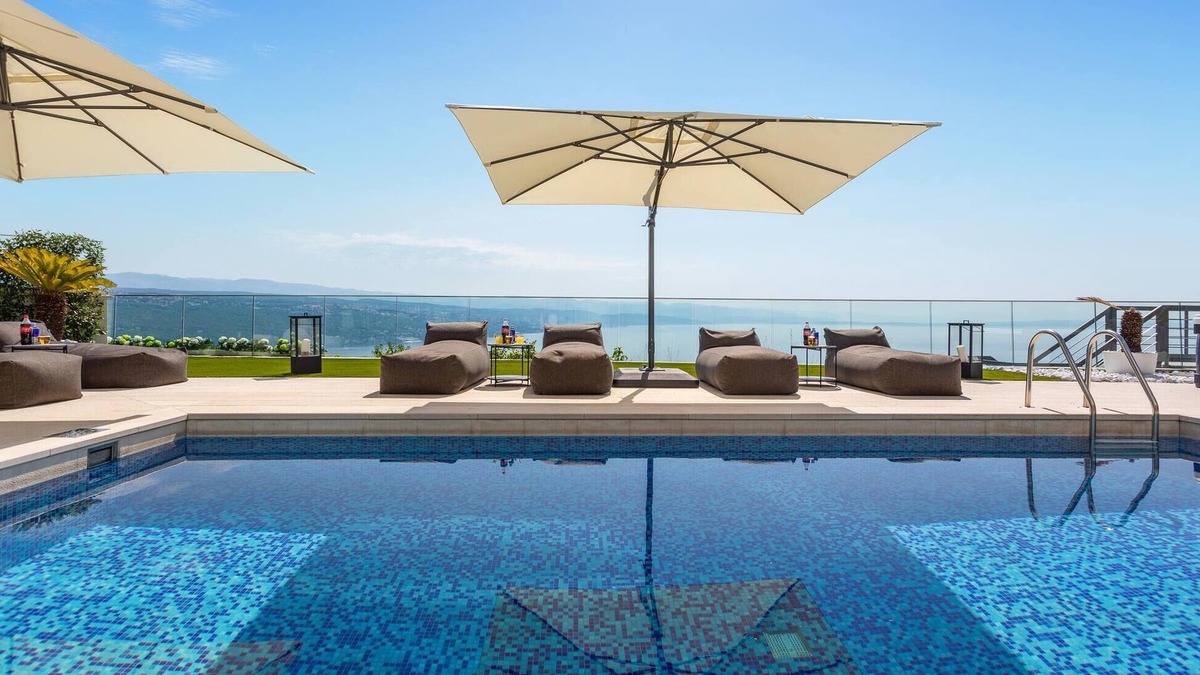Opatija House | Amazing home in Opatija with sauna