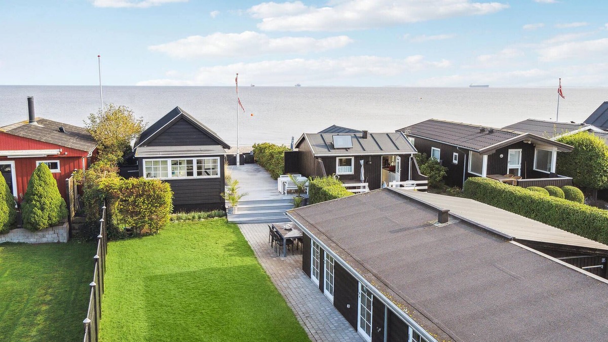 Hasmark Strand House | Amazing home in Otterup