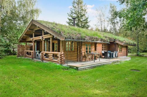 Ronde House | Amazing Home In Rønde With 3 Bedrooms, Sauna And Wifi