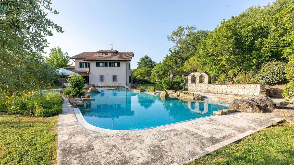 Umbertide House | Amazing home in Umbertide with kitchen