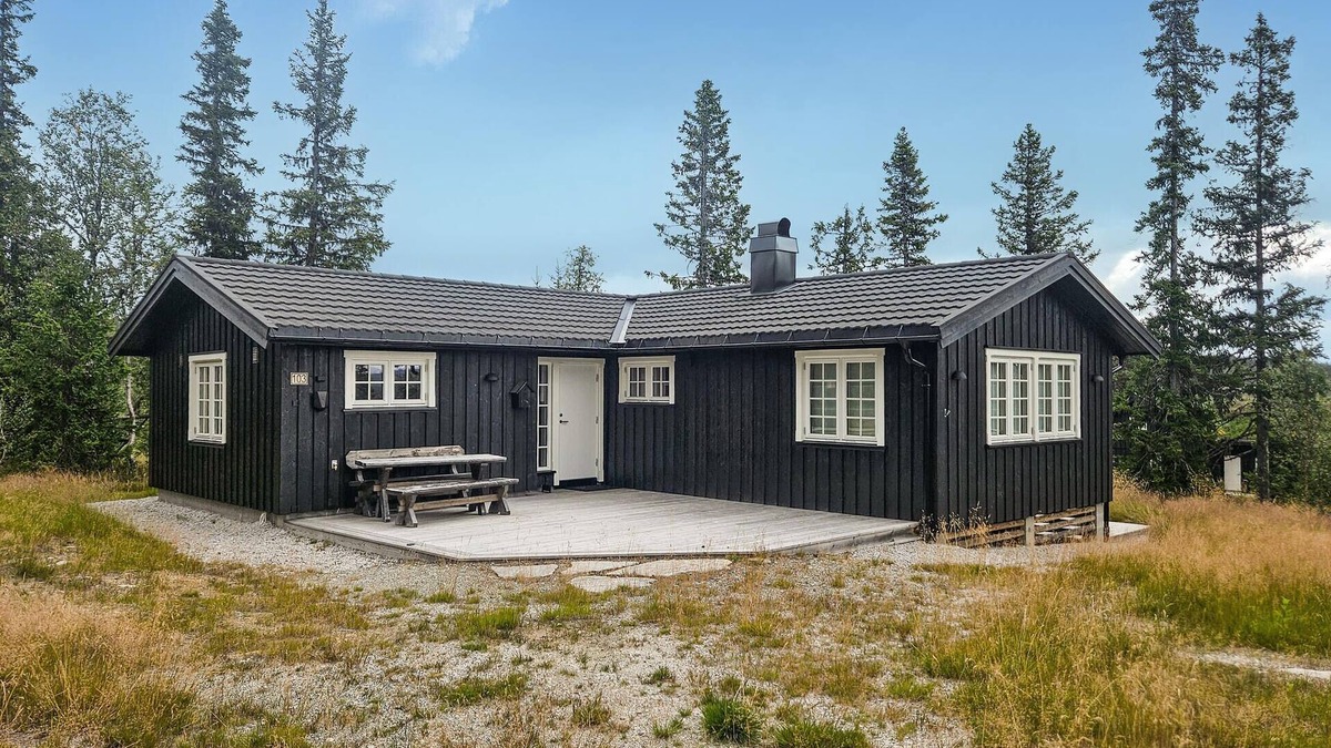 Rollag House | Amazing home in Veggli with WiFi