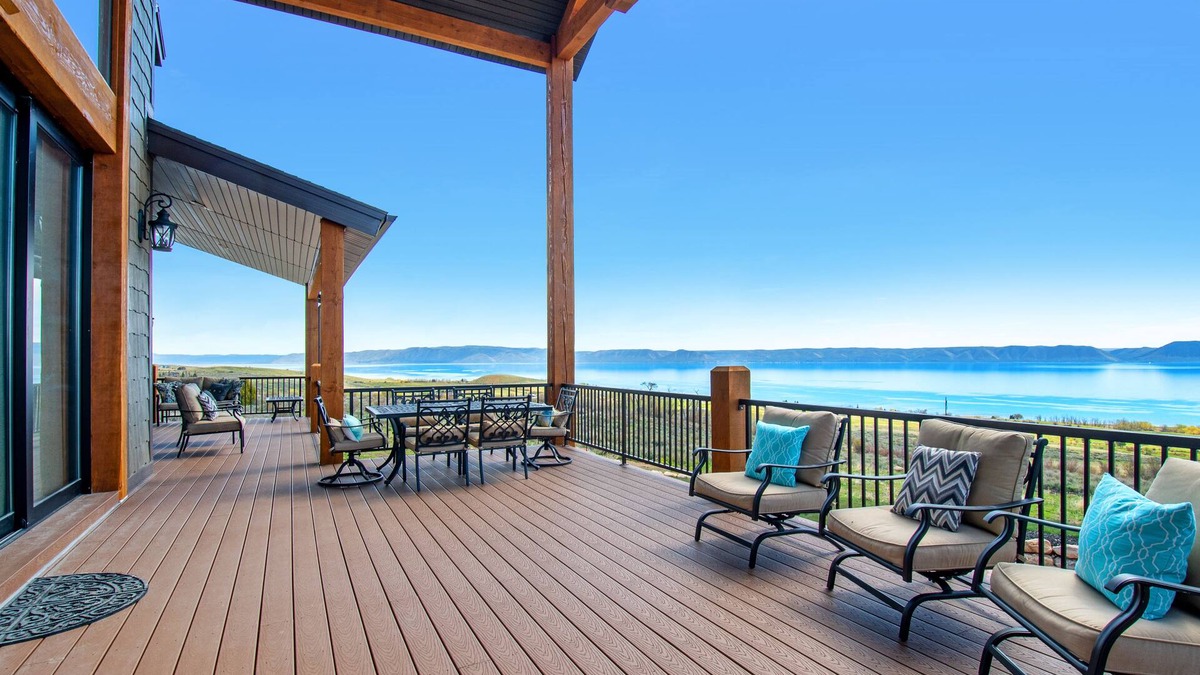 Fish Haven Cabin | Amazing home on 7-acres with indoor sports court, home theater and much more