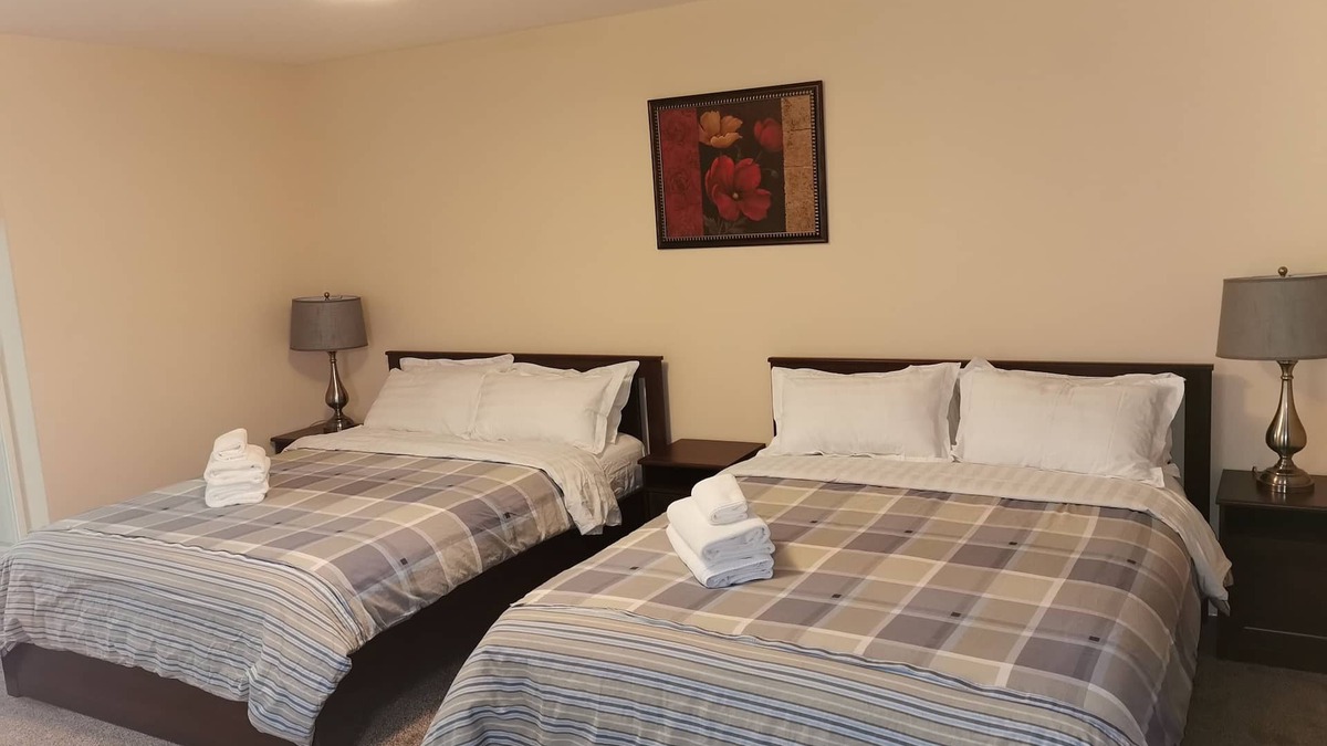 Niagara Falls Bed & Breakfast | Amazing house in Niagara Falls Ontario Canada