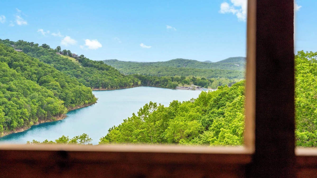 Kimberling City House | Amazing Lake View, Walk to Lake, Lazy River & Pool