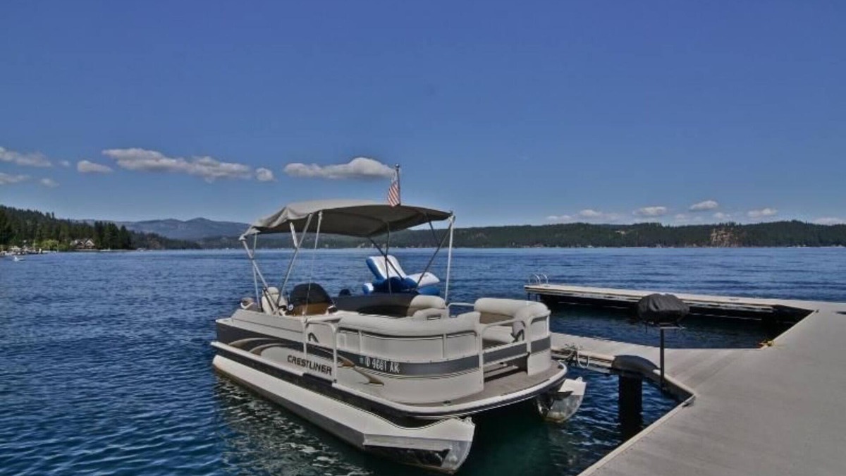 Coeur d'Alene House | Amazing Lake views and Dock ACCESS