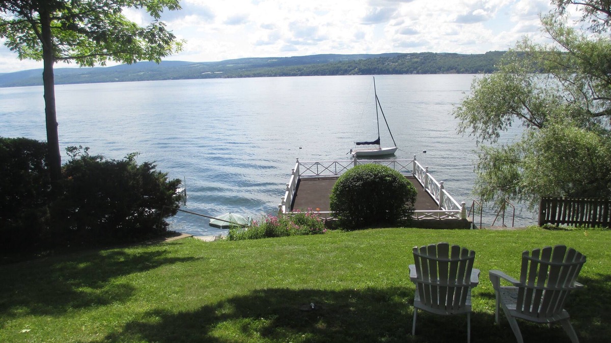 Canandaigua Cottage | Amazing Lakefront Cottage - Perfect Summer Getaway