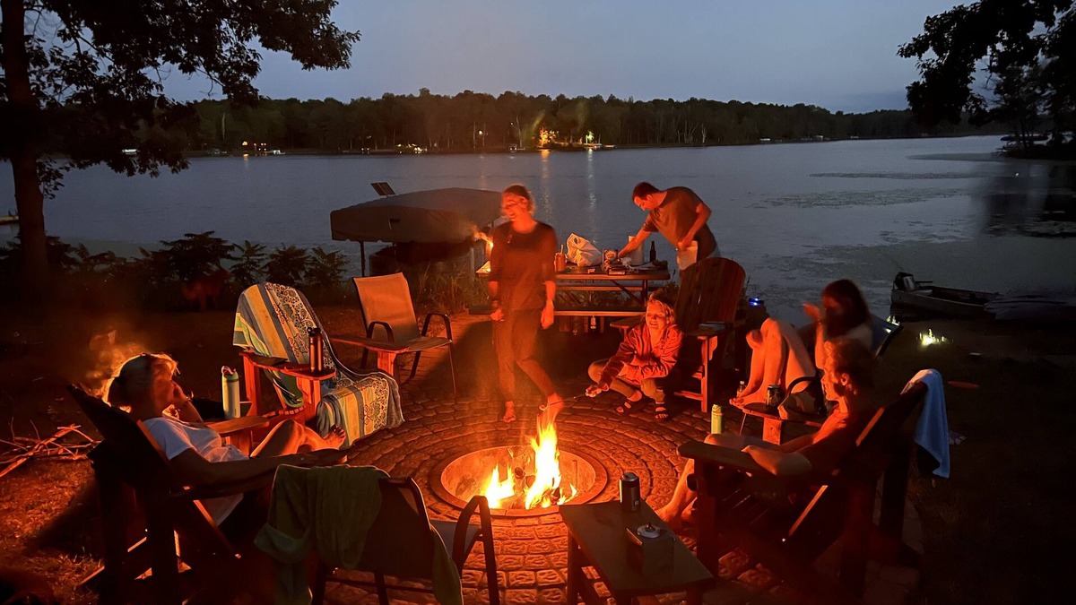 Deerwood House | Amazing Lakefront Property - Sleeps 13!