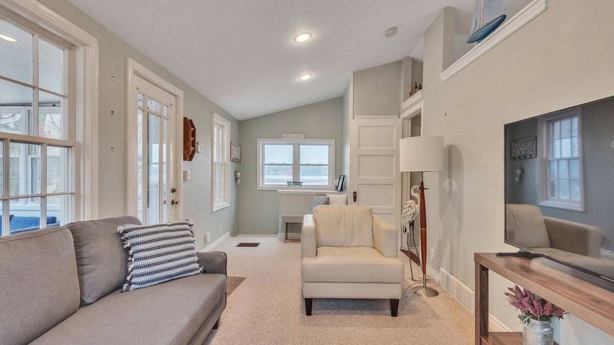 Kalamazoo House | Amazing Lakefront Retreat On Long Lake! by RedAwning