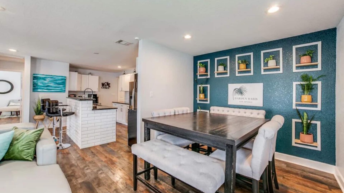Nevada Street House | Amazing Layout! Alamodome & 5min to Riverwalk & family friendly