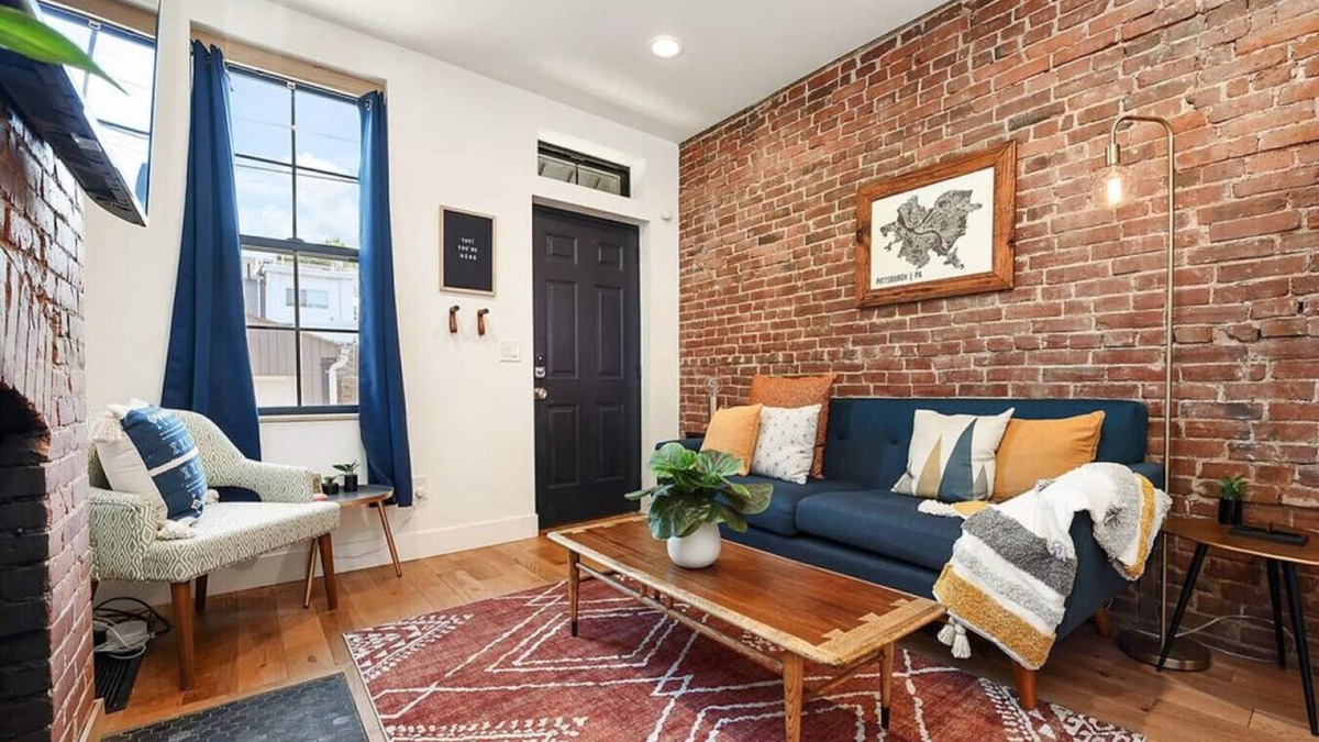 Lower Lawrenceville House | ★ Amazing Location ★ King Bed ★ Beautiful Space!