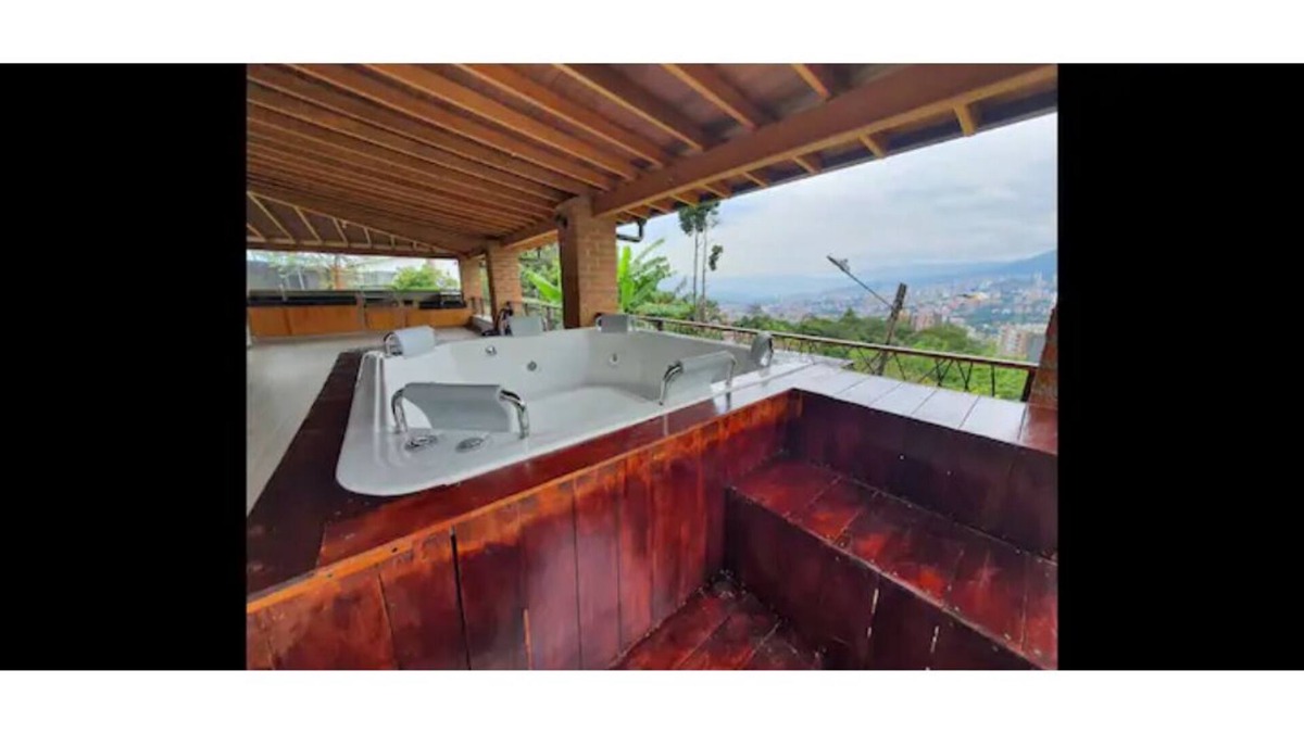 Envigado Villa | Amazing Medellín Views, Modern Villa with Jacuzzi