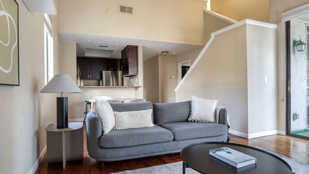 Mission Valley East Apartment | Amazing Mission Valley 2BR, w/Gym & Pool, by Blueground