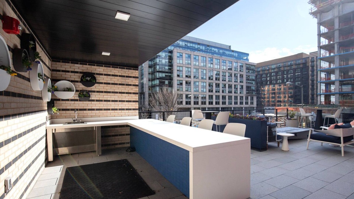 NoMa Apartment | Amazing NoMa 1BR w/W/D, Concierge & Gym, nr Metro, by Blueground