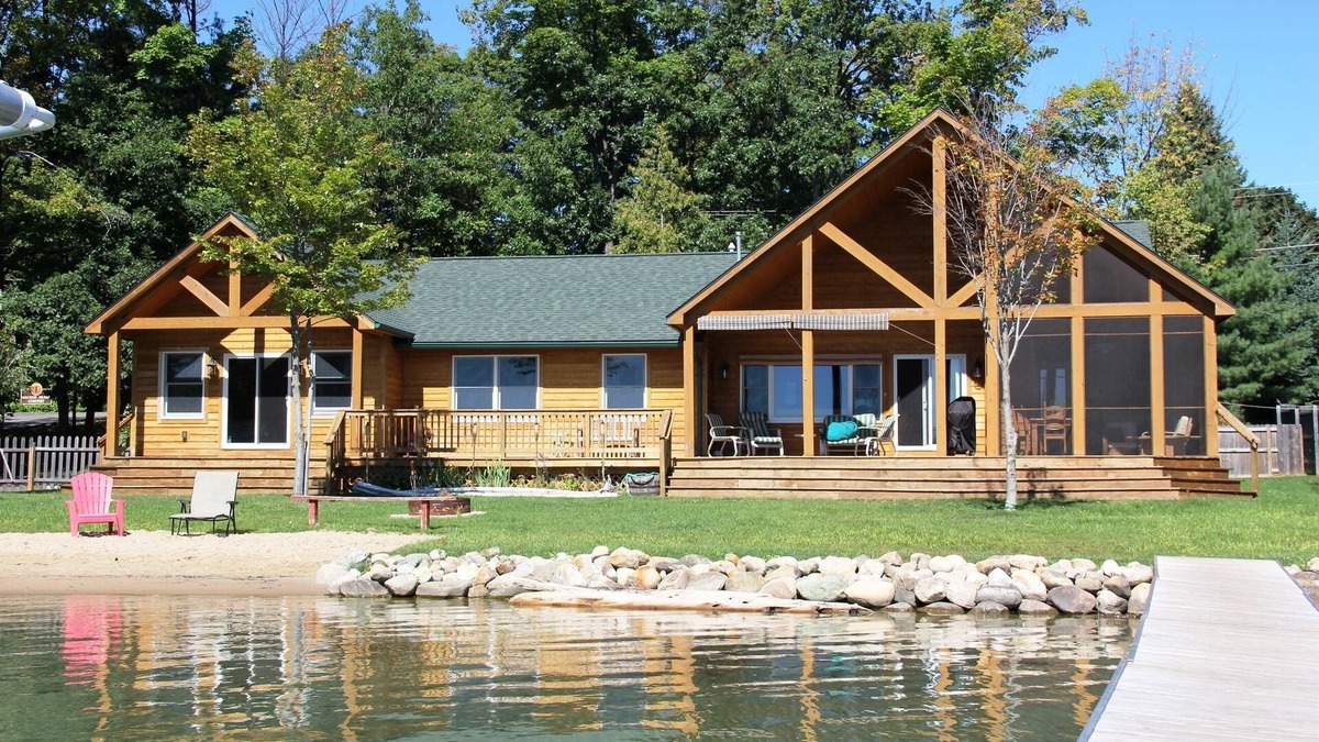 Rapid City House | AMAZING North Elk Lake Getaway