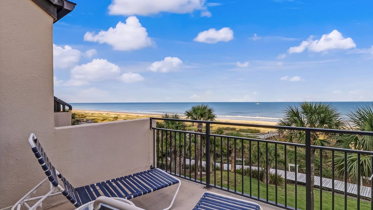 Fernandina Beach Condo | AMAZING OCEAN VIEWS AMELIA BEACHWALKER BUILDING CLOSEST TO SAND-4 BR 3B PET-ASK