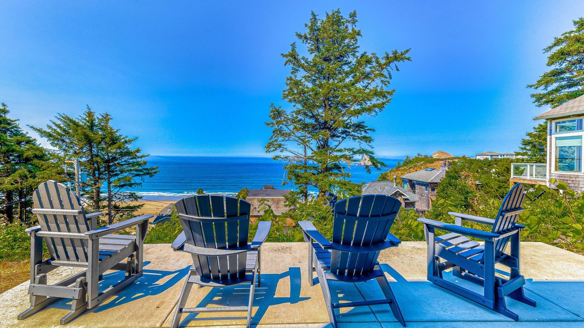 Oceanside House | Amazing ocean-view escape with seven bedrooms, scenic patios, & modern interior