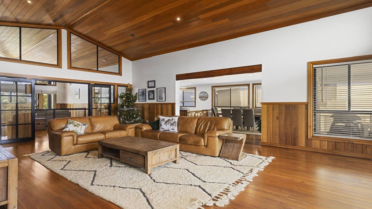 Arrawarra Headland House | Amazing Ocean Views, Affordable Family Holiday, Pet-Friendly