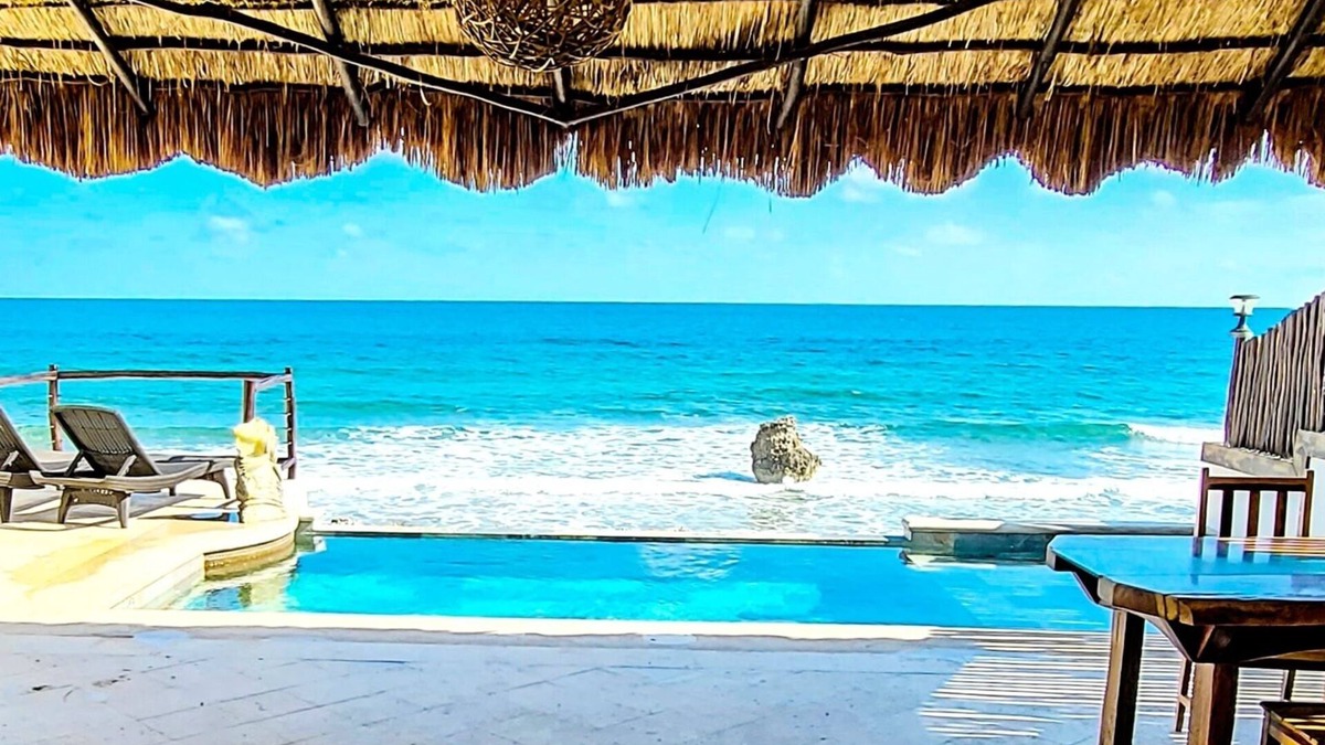 Isla Mujeres House | Amazing Oceanfront/Beachfront home on the Caribbean!