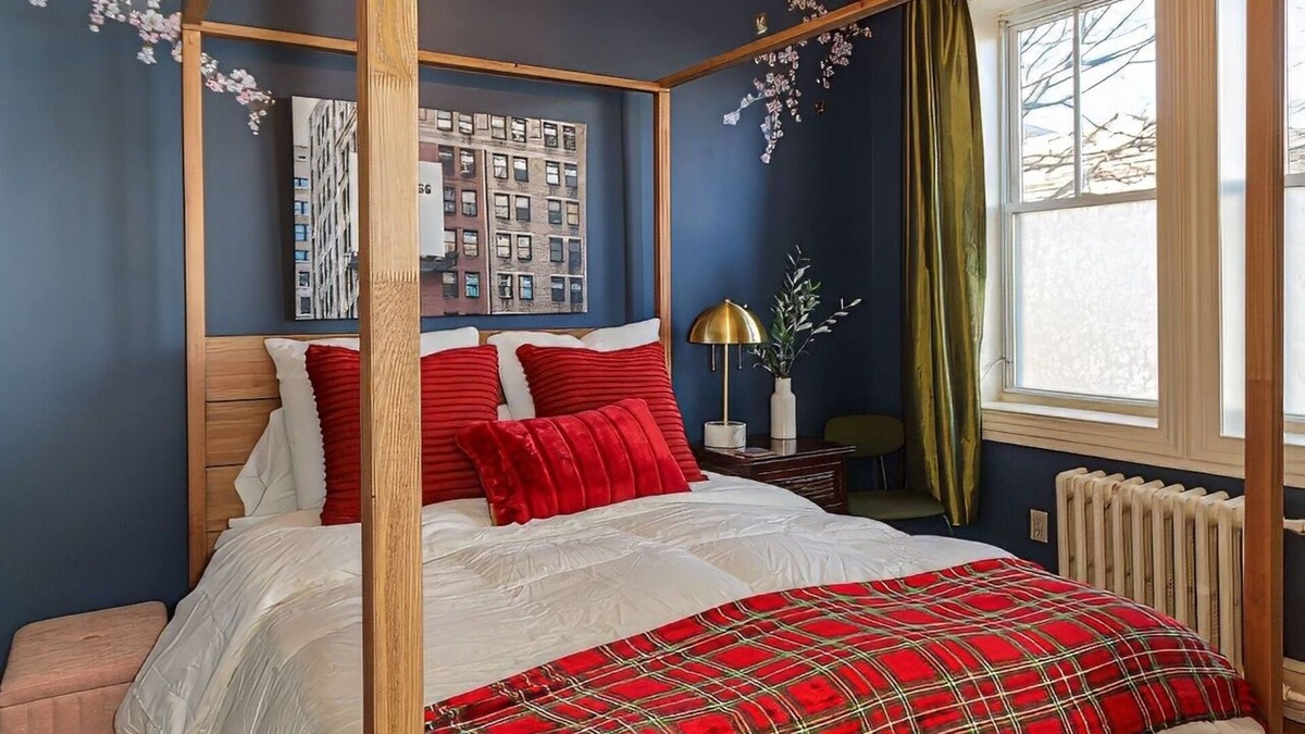 Ampere Apartment | Amazing & Only Steps to NYC Train
