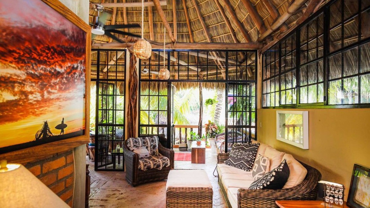 San Francisco House | AMAZING PALAPA HOUSE IN THE HEART OF SAN PANCHO