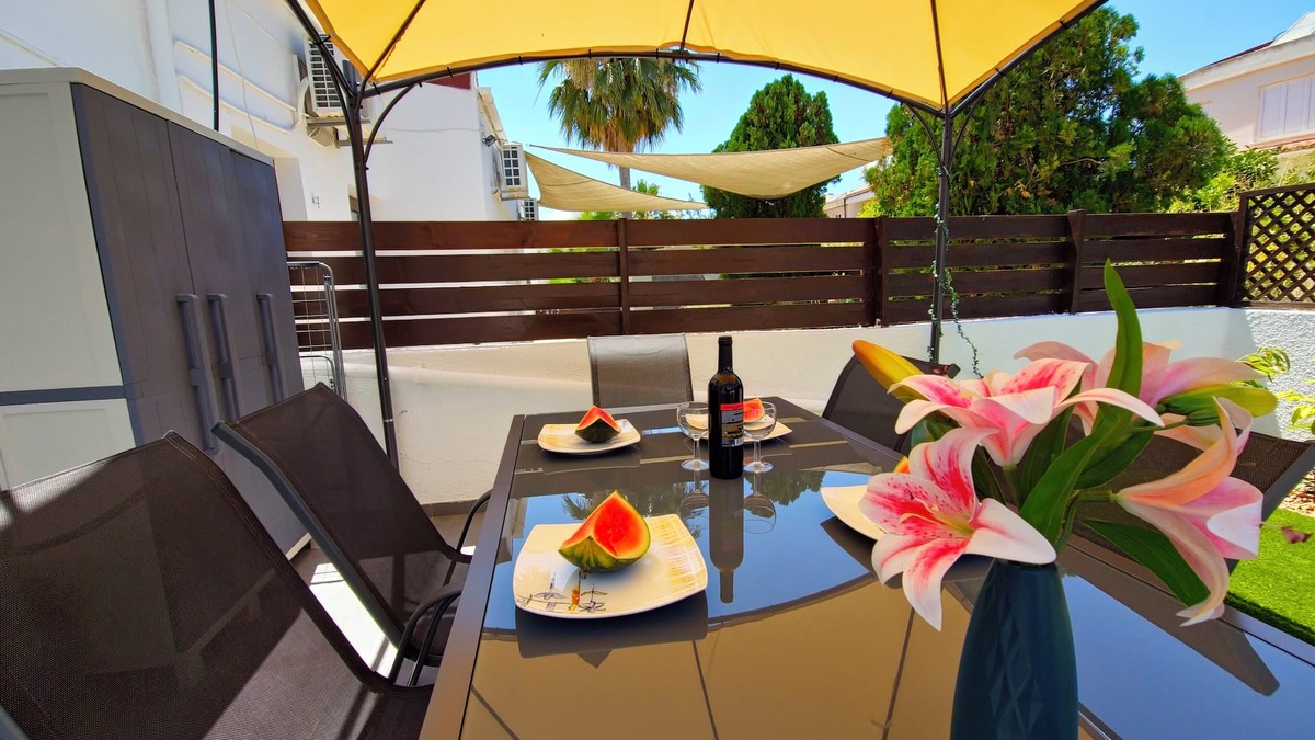 Oroklini Apartment | Amazing peaceful location, surrounded by palm trees and just 200 meters from the beach!