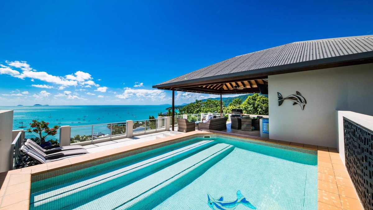 Airlie Beach Apartment | Amazing Penthouse with Whitsundays lifestyle