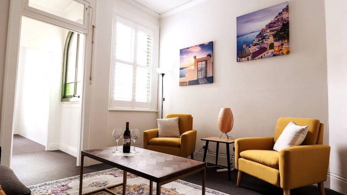 The Rocks House | Amazing place to stay in the heart of the rocks