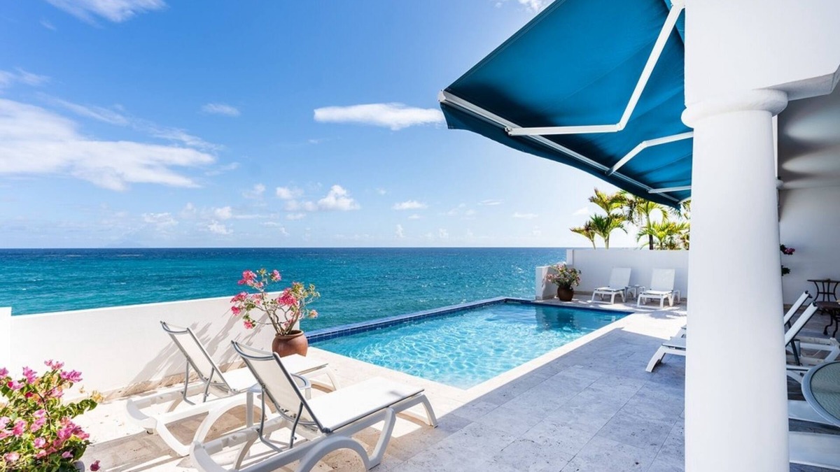 Plum Bay Villa | *AMAZING RATES FOR CERTAIN WEEKS* Luxury 4 bedroom villa at Shore Pointe