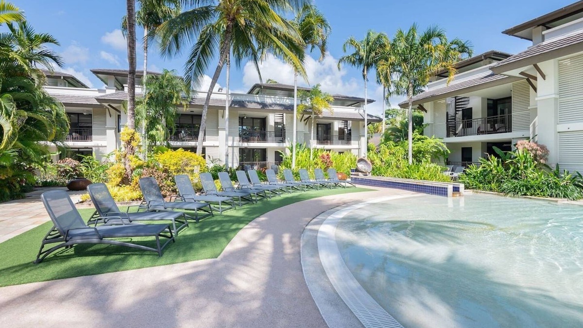 Port Douglas Resort | Amazing Rooftop Resort Experience with Hot Tub