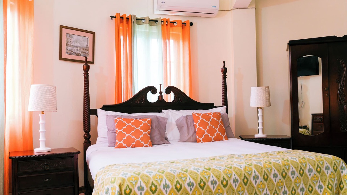 IronShore Estates Apartment | Amazing- Rose’s Comfy Studio