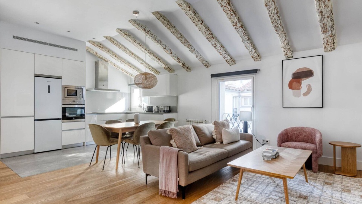 Recoletos Apartment | Amazing Salamanca 3BR Penthouse, by Blueground