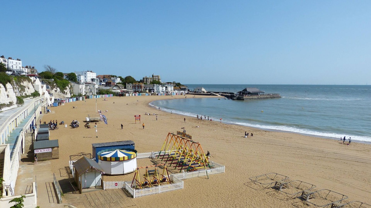 Broadstairs Apartment | Amazing sea views and much more….