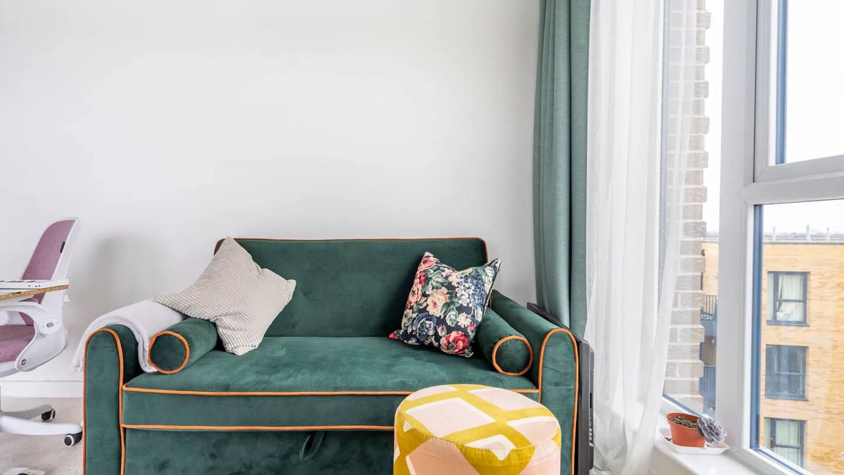 White Hart Lane Apartment | Amazing Skyline Deluxe Flat Near Alexandra Palace, Tottenham Stadium & Drumsheds