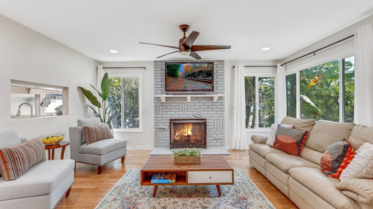 Gardena House | Amazing South Bay House Next to LAX, SOFI, Beaches - Gardena