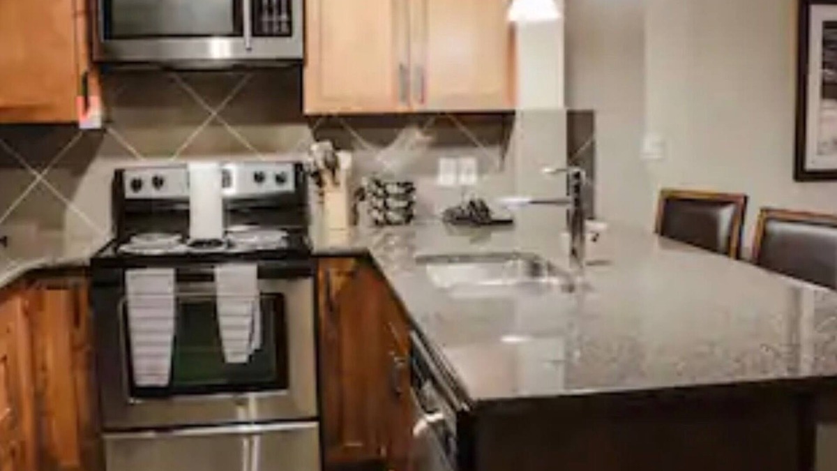 Canmore Condo | Amazing Stoneridge Hidden Gem