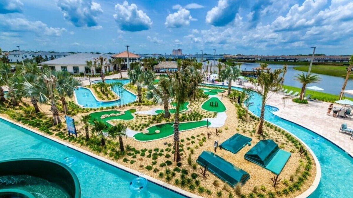 Kissimmee Condo | Amazing Story Lake Resort New Condo