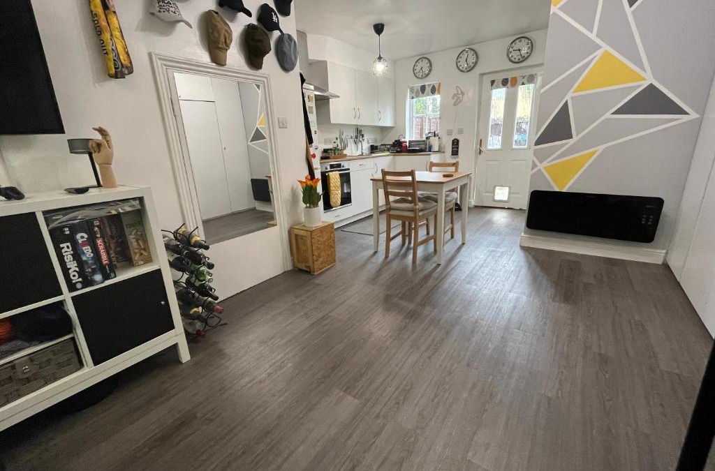 Southwark Apartment | Amazing Studio Flat with Private Garden