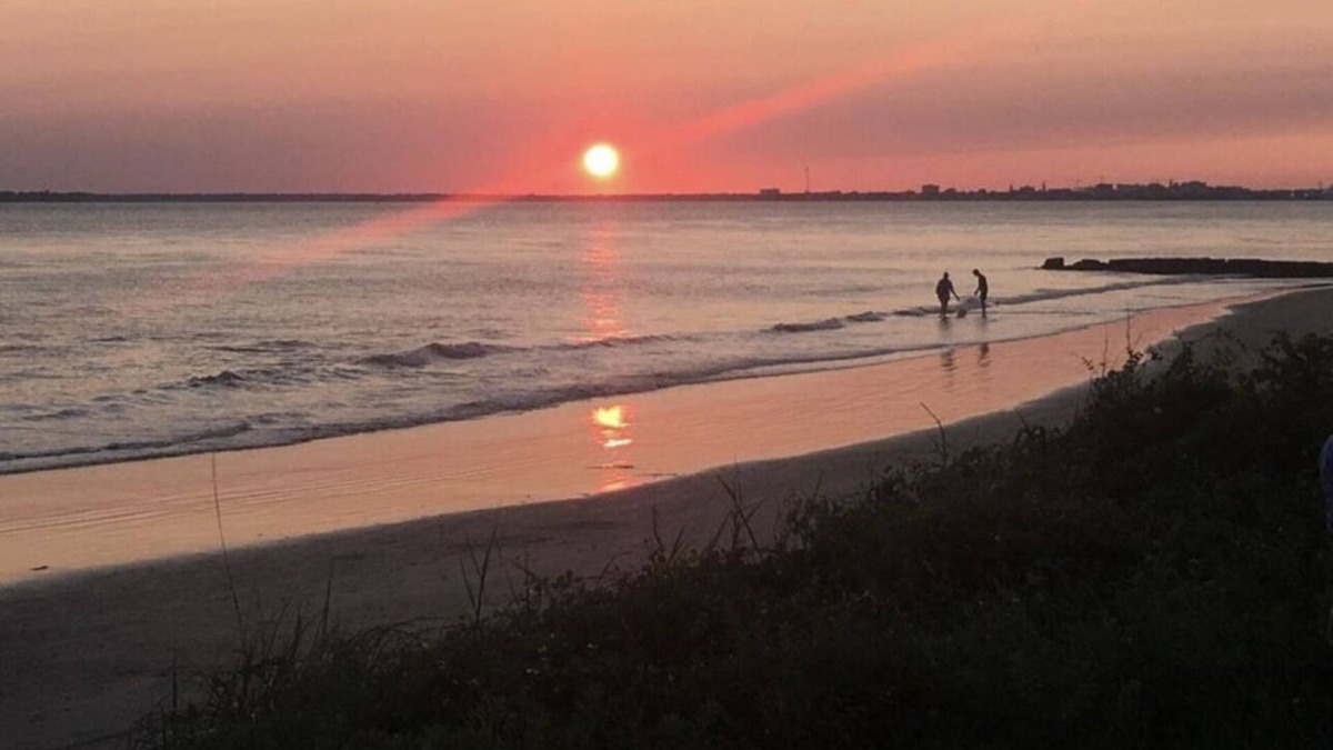 Charleston County Condo | Amazing Sunsets & Virtually Private Beach