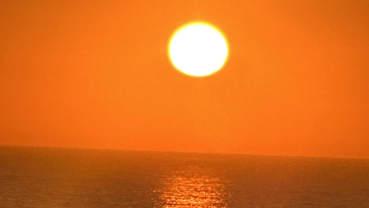 Costa de Oro Apartment | Amazing Sunset Beach Condo