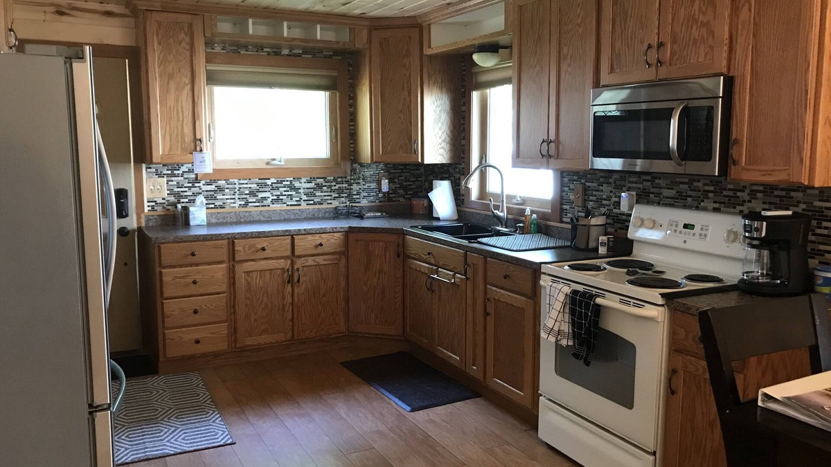 Perham House | Amazing sunsets and sunrises. Nice quiet end lot🌞