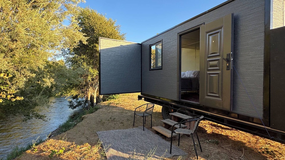 Murphy House | Amazing Tiny Home On The Pristine Applgate River In Beautiful Southern Oregon