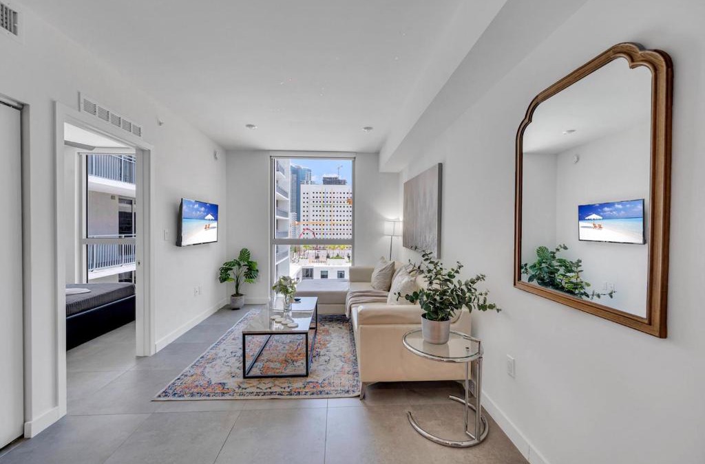 Overtown Apartment | Amazing Unit in Downtown Miami With Free Parking
