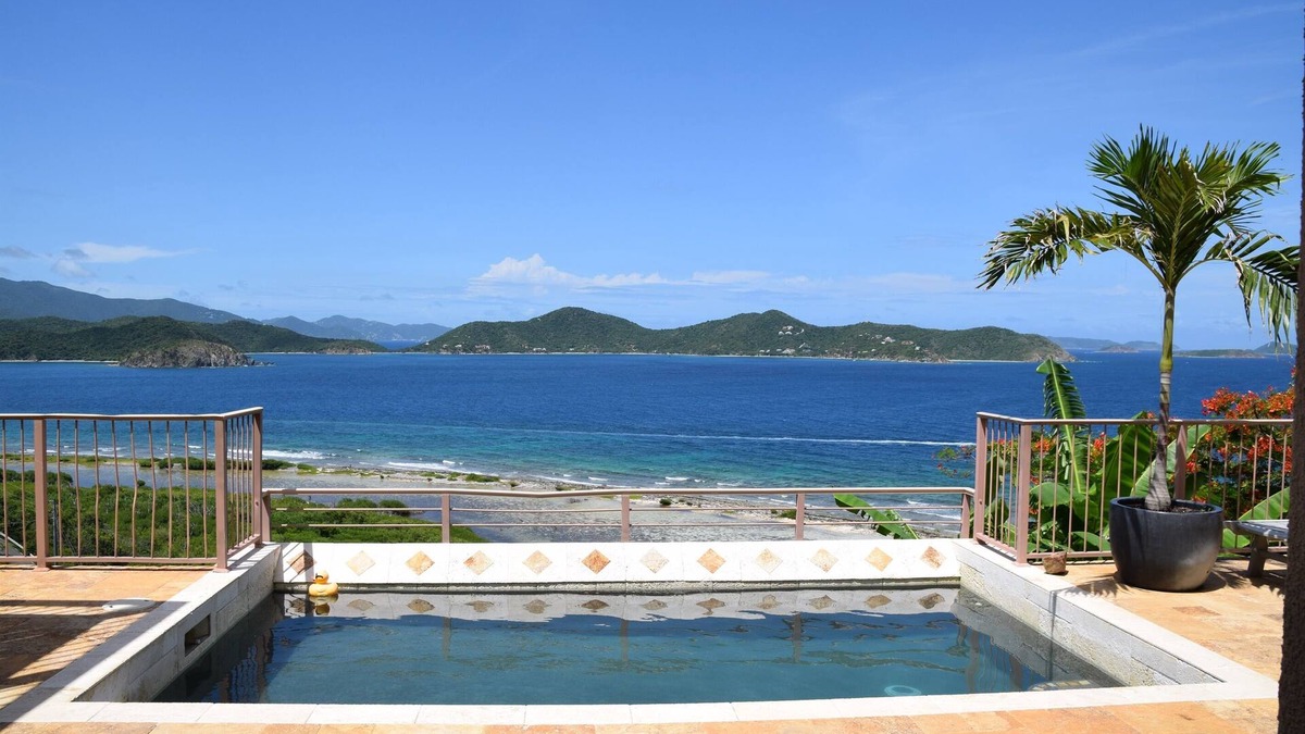 Johnson Bay Villa | Amazing view, private pool, hear the ocean!